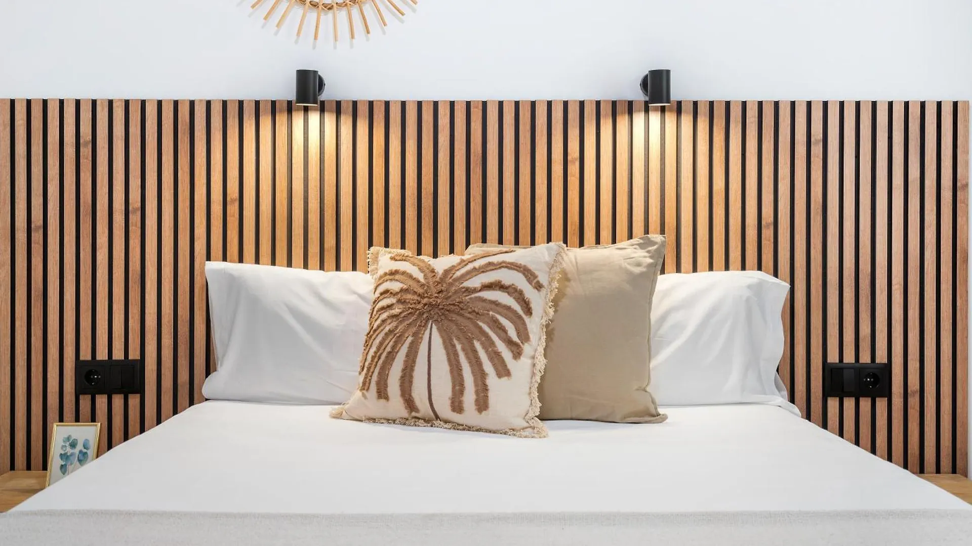 Lodging Apartments Almirall Beach 21 Barcelona
