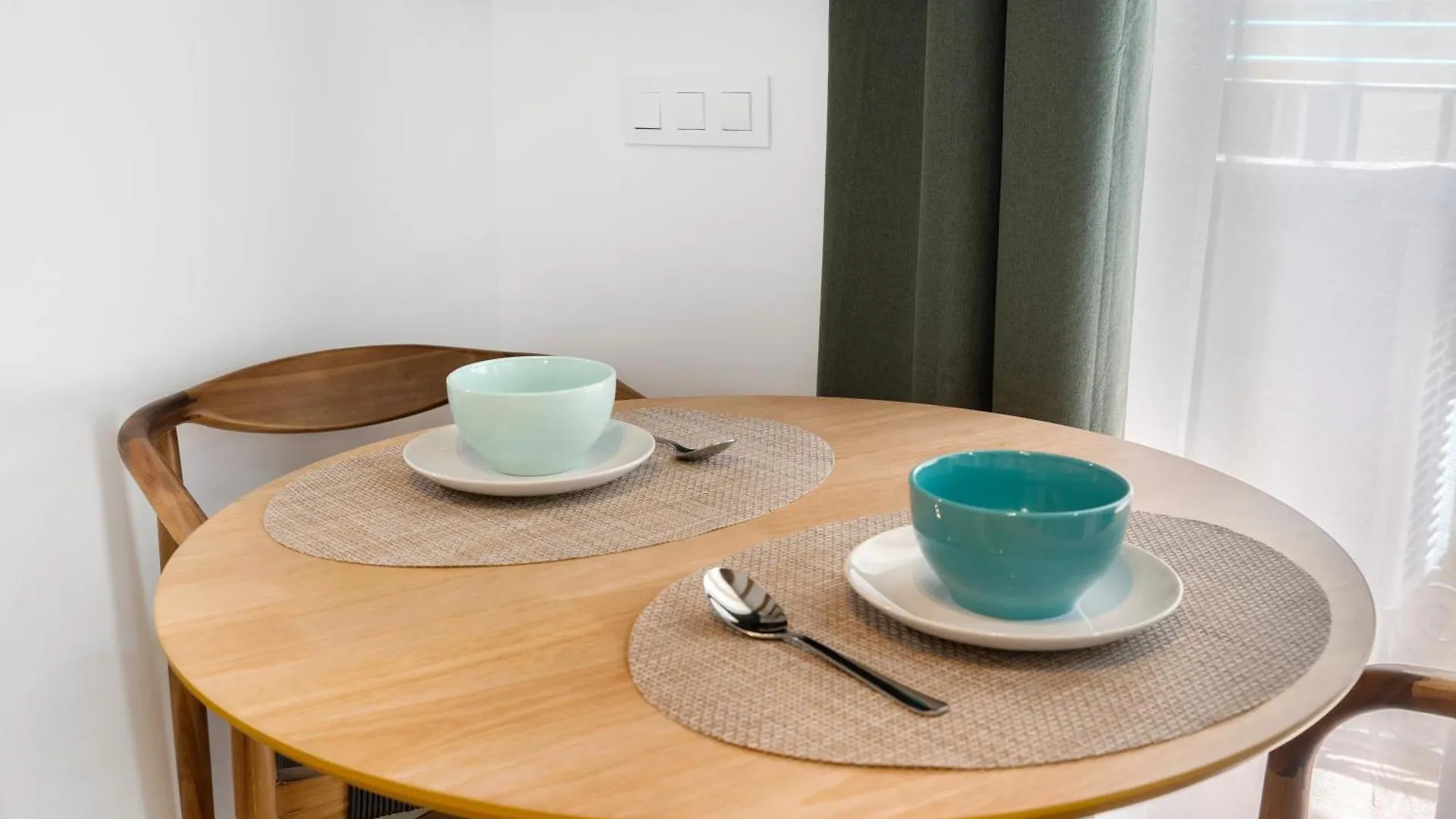 Lodging Apartments Almirall Beach 21 Barcelona 0*,  Spanien